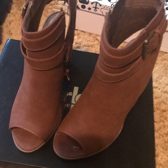 Fall boots - Picture 6 of 6